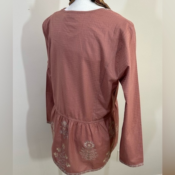 Logo lavish sz sm tunic style top that can be worn open or closed in the front - Picture 12 of 16